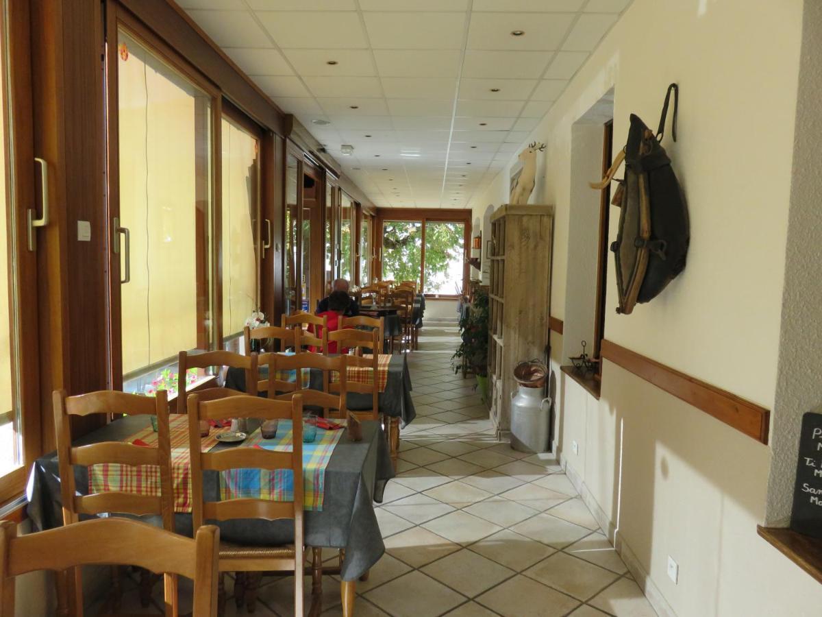 Hotel Restaurant Le Traineau Clelles Kültér fotó