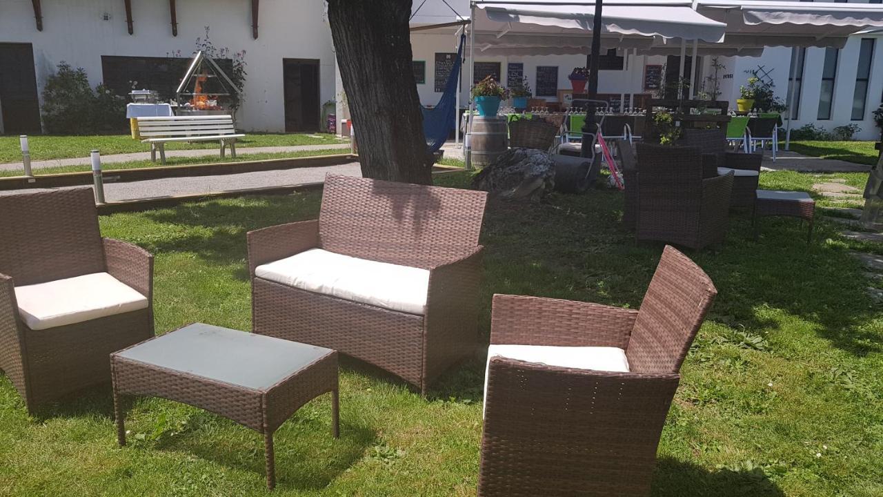 Hotel Restaurant Le Traineau Clelles Kültér fotó